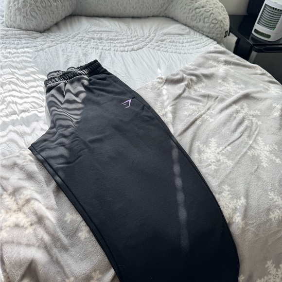 BRAND NEW GYMSHARK SWEAT PANTS - Picture 1 of 4